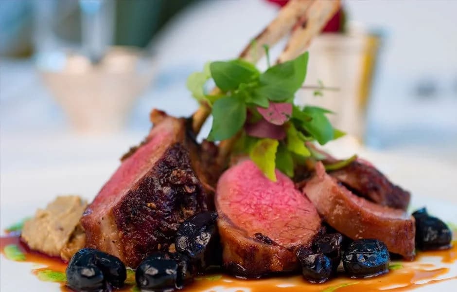 A plated dish prepared under Sivan Tours' kosher supervision